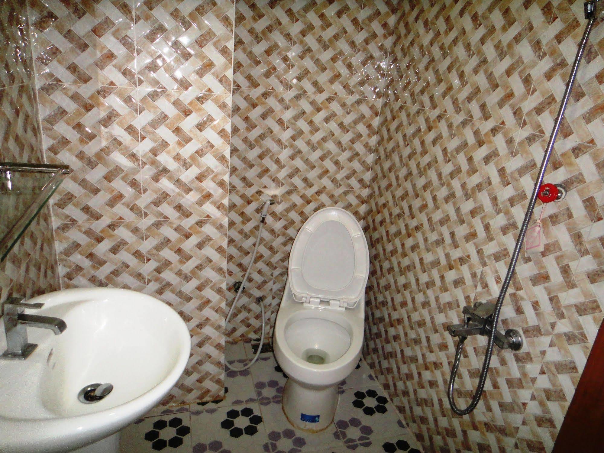 Borey Vatanac Guesthouse Kampot Eksteriør billede
