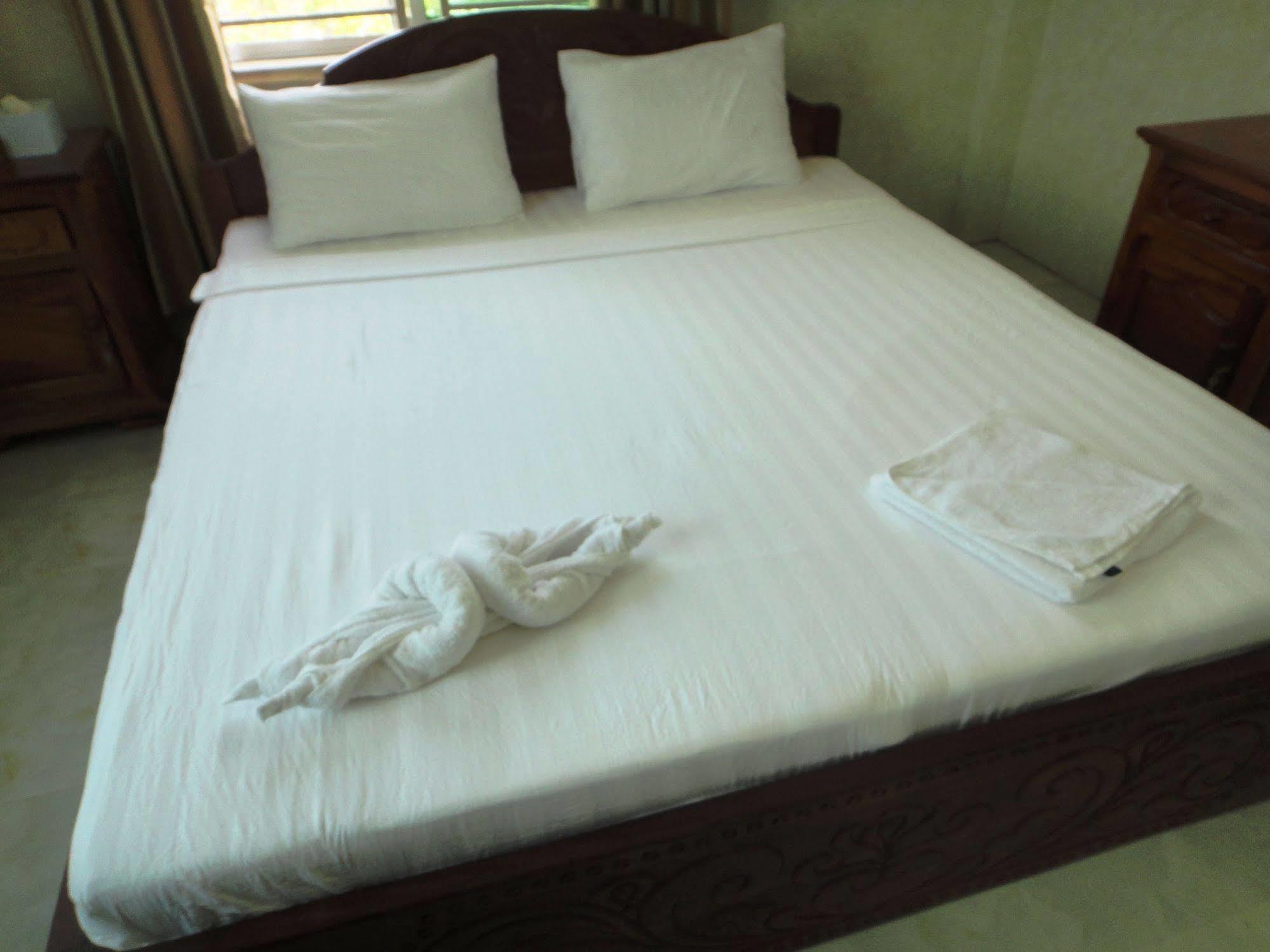 Borey Vatanac Guesthouse Kampot Eksteriør billede